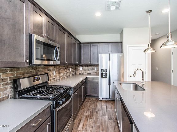 4th image of 4729 E TREMAINE Avenue