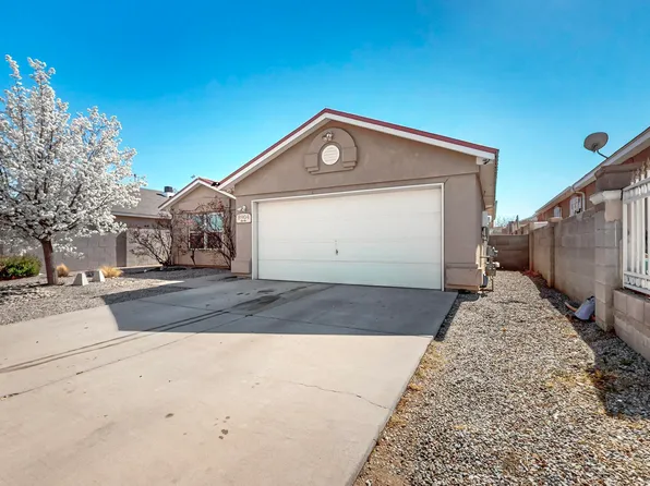 8904 Silverado Ave SW, Albuquerque, NM 87121