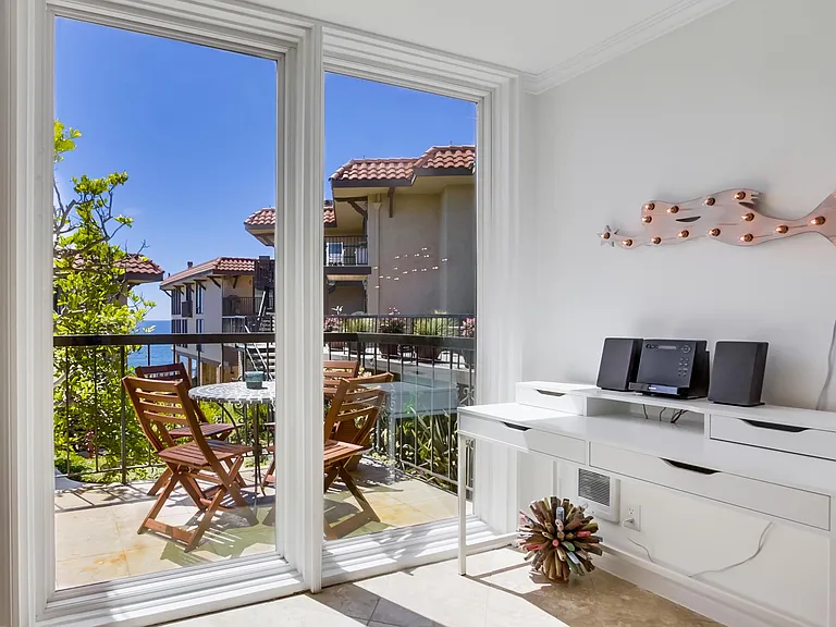 190 Del Mar Shores Ter #65 — Photo 4