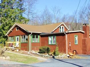 164 Monomonock Rd, Cresco, PA 18326