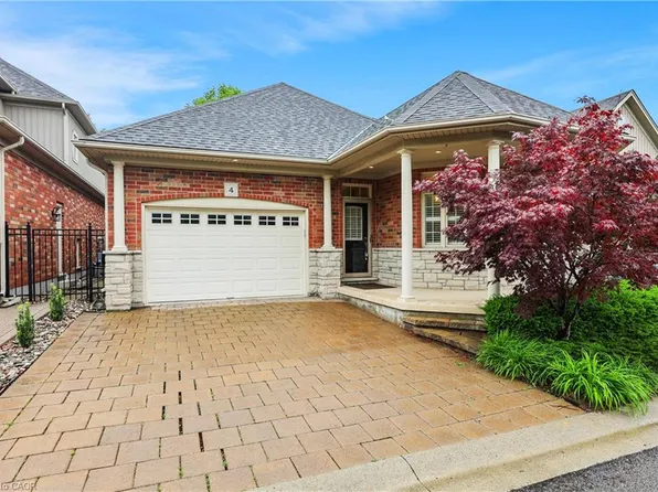8 Muscat Dr #4, Grimsby, ON L3M 5S7