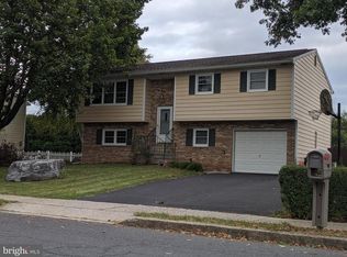 902 N Arch St, Mechanicsburg, PA 17055