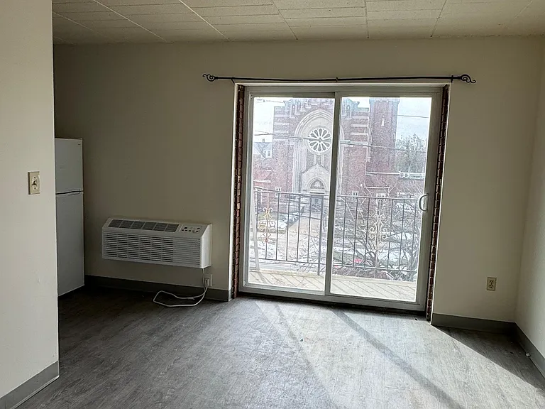 1575 Boston Ave #C5 — Photo 2