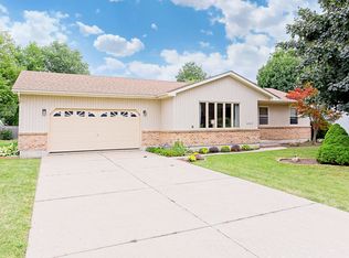 2403 Matthew Pl, Zion, IL 60099