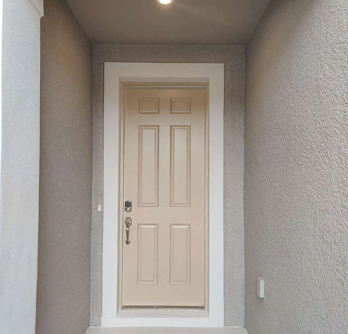 3 bed, 2.0 bath, 1888 sqft, $2,745 — Photo 4