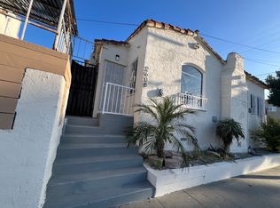 2608 W 70th St, Los Angeles, CA 90043