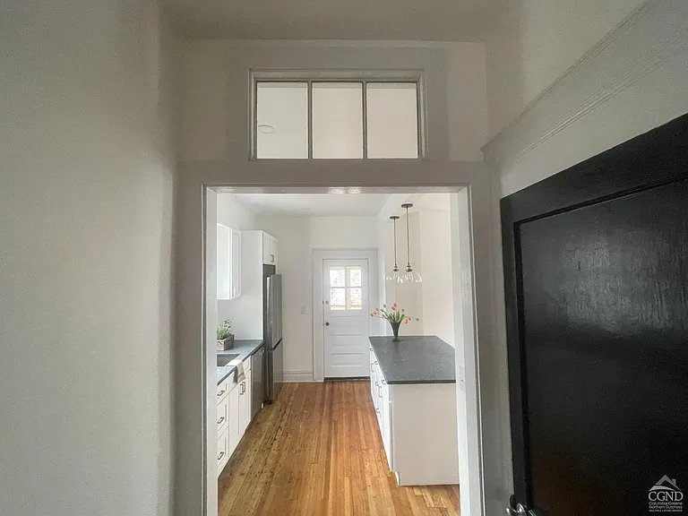 817 Columbia St #2 — Photo 9