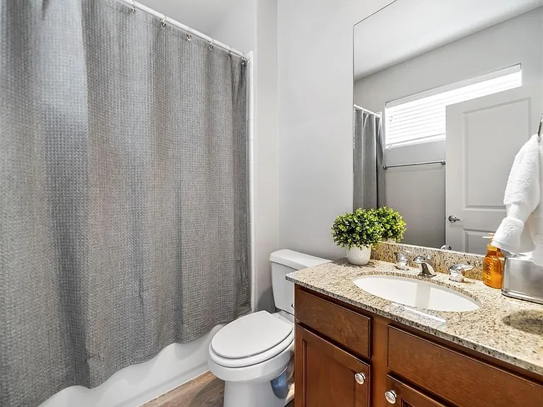 5535 Darling St — Photo 28