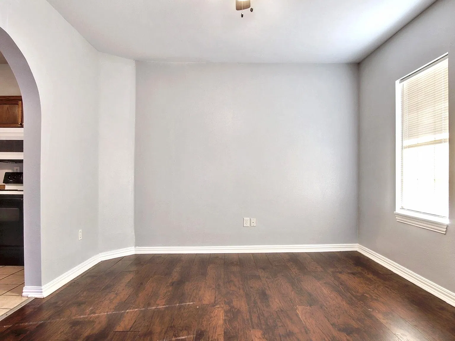 2937 S Adams St — Photo 4