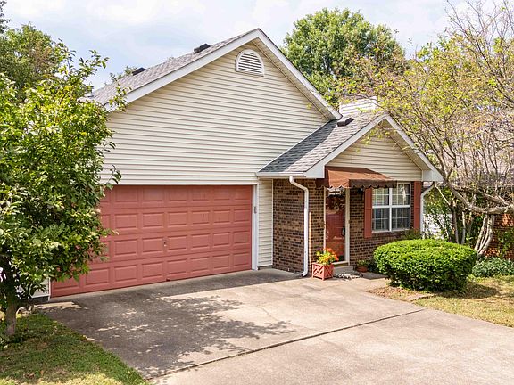 2nd image of 3505 Branchwood Pl