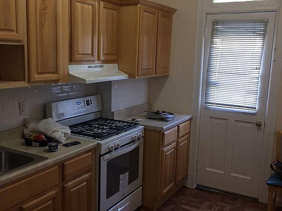 4th image of 971 70th St #1
