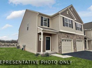 1752 Fairbanks Ln, Mechanicsburg, PA 17055