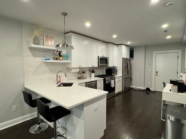 5 Strathmore Rd APT 3, Brookline, MA 02445