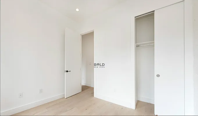 Rented by Bold New York | media 32