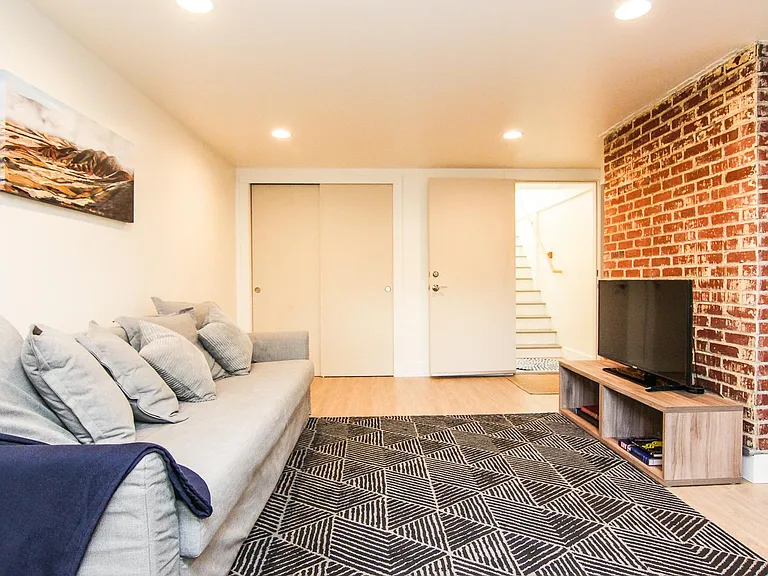 5115 N Concord Ave #B — Photo 5