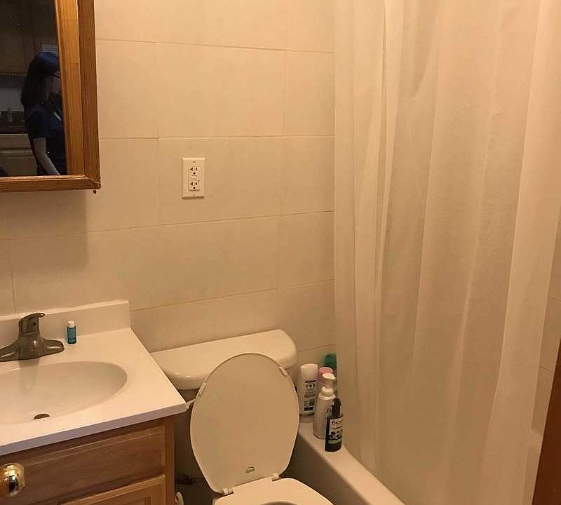 2nd image of 427 63rd St