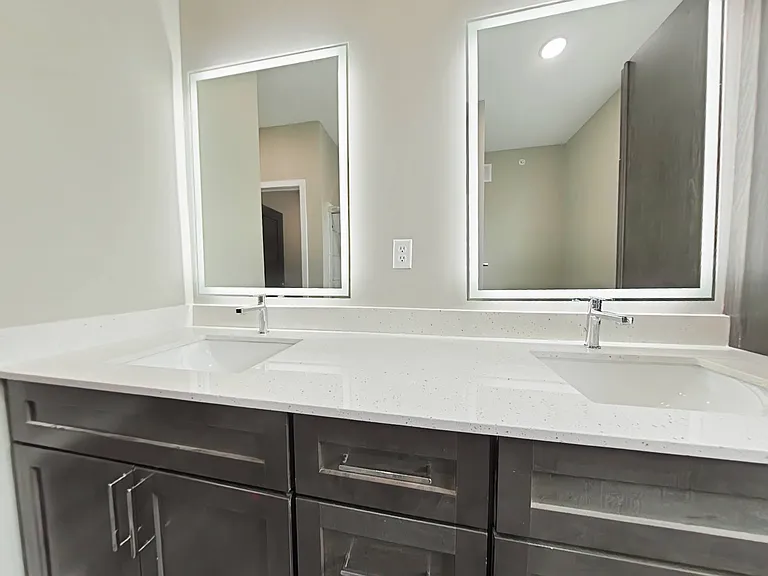 Altair Luxury Apartments — Photo 57