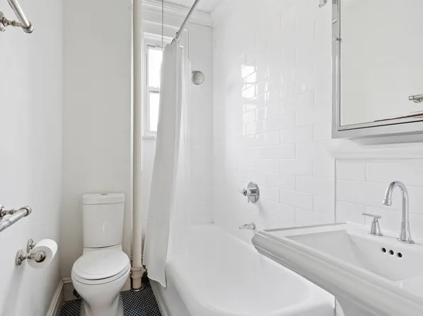 136 East 36th Street image 18 of 26