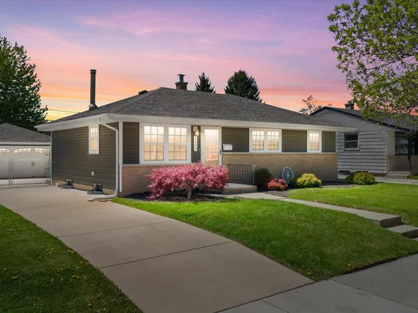 2517 E Armour AVENUE, Saint Francis, WI 53235