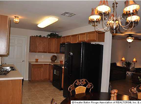 5th image of 26430 Feliciana Ave