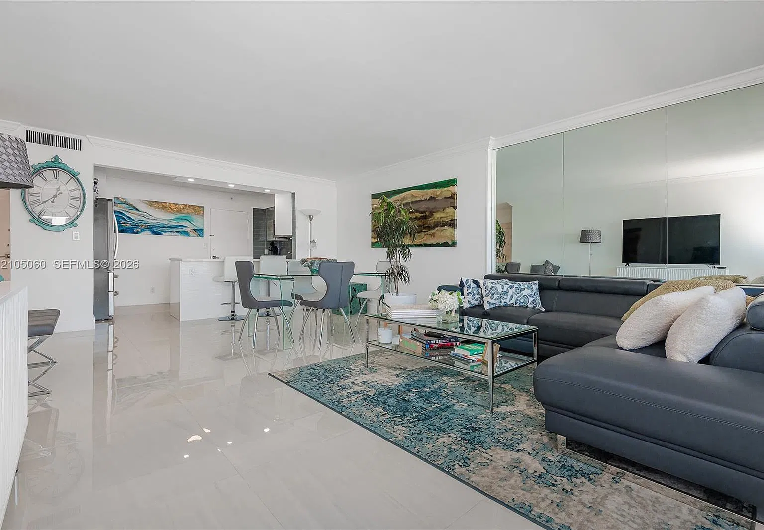2100 S Ocean Dr — Photo 3
