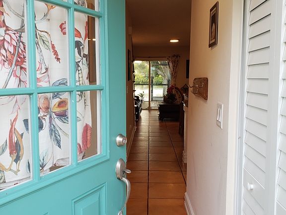 3rd image of 3341 W Wyoming Cir