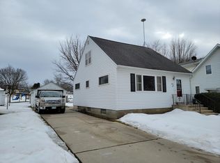 308 Minnesota Ave W, Mabel, MN 55954
