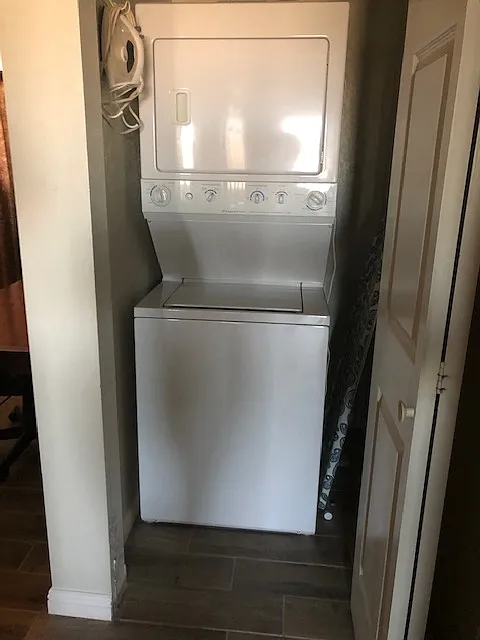 1 bed, 1045 sqft, $1,190 — Photo 4