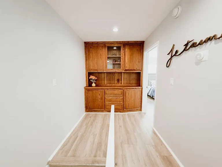 11153 1/2 Morrison St — Photo 43