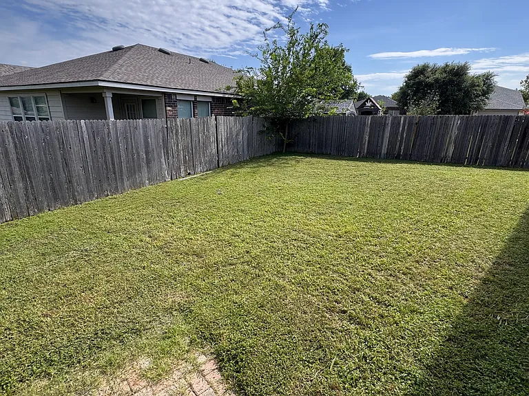 615 Kingfisher Ln — Photo 16