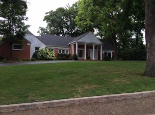 1655 Ruth Pl, Springfield, IL 62704