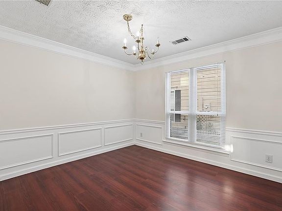 4th image of 4076 Beaver Oaks Dr