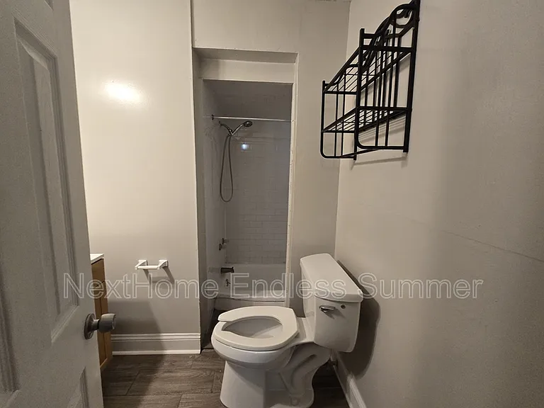 2524 Forest Blvd — Photo 11