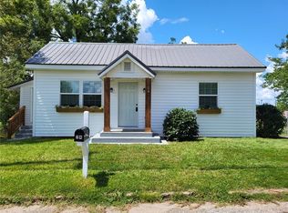 24 Middle St, Valley, AL 36854