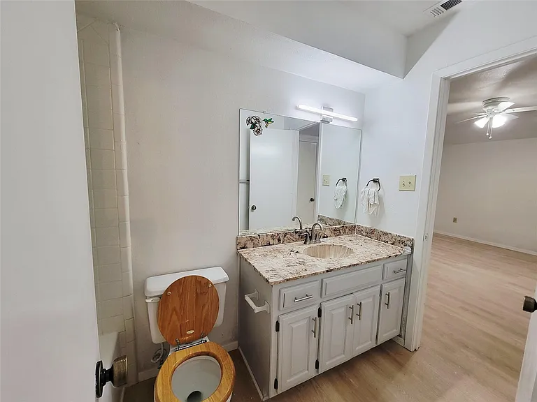 206 McCarley Pl — Photo 16