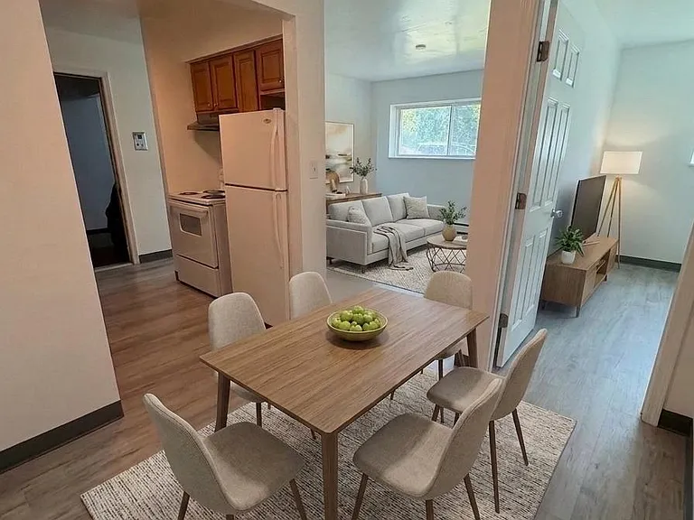 750 Michigan Ave E #4 — Photo 5