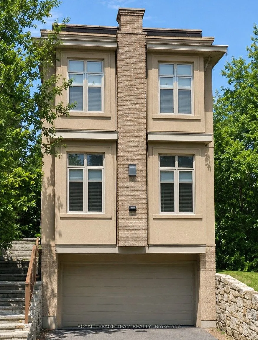 4 bed, $6,500 — Photo 1