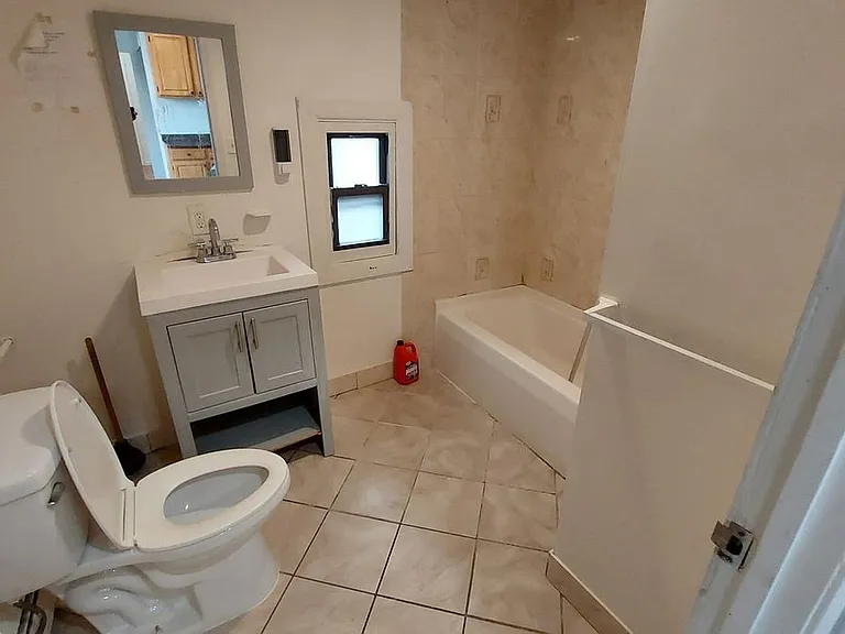 124 Marcella St #1 — Photo 11