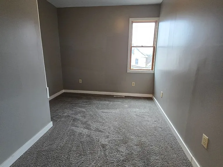 1723 Rebecca St — Photo 15
