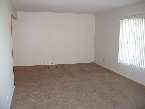 2nd image of 21503 Greater Mack Ave #11