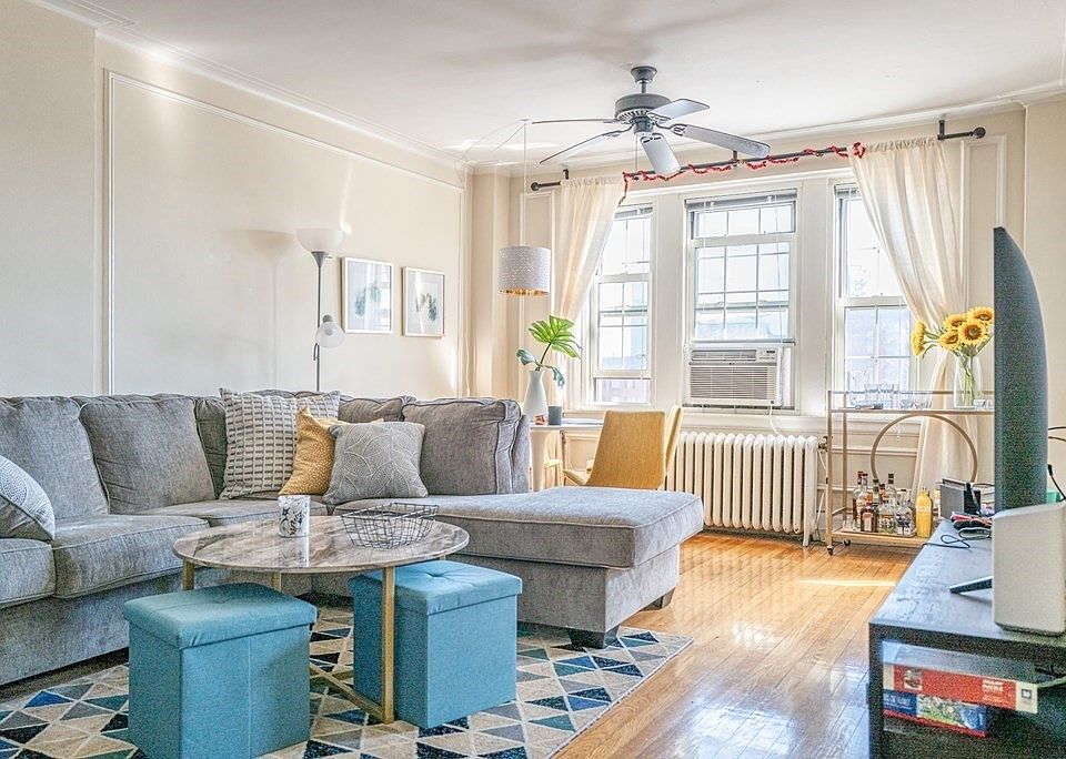 1st image of 1450-1454 Beacon St #501