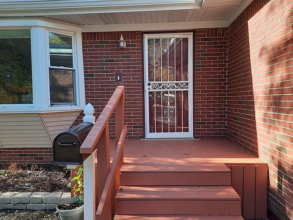 3rd image of 5116 Winshall Dr