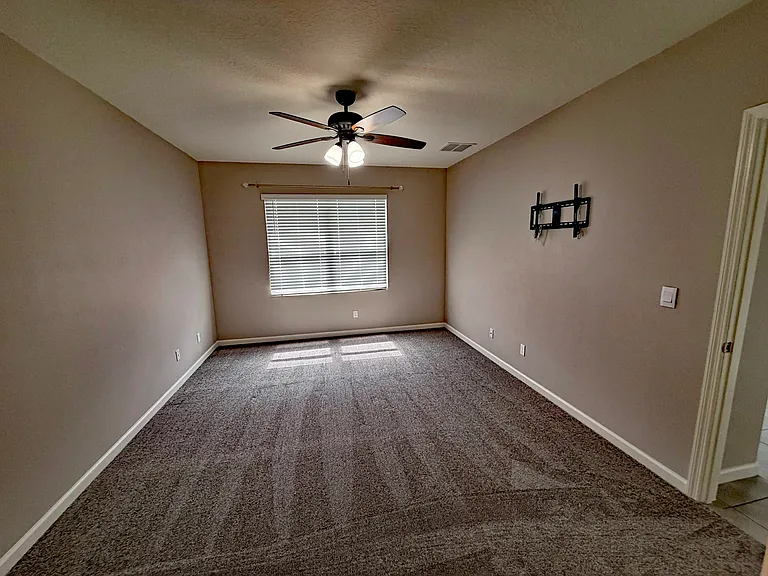5306 Entertainment Way — Photo 8