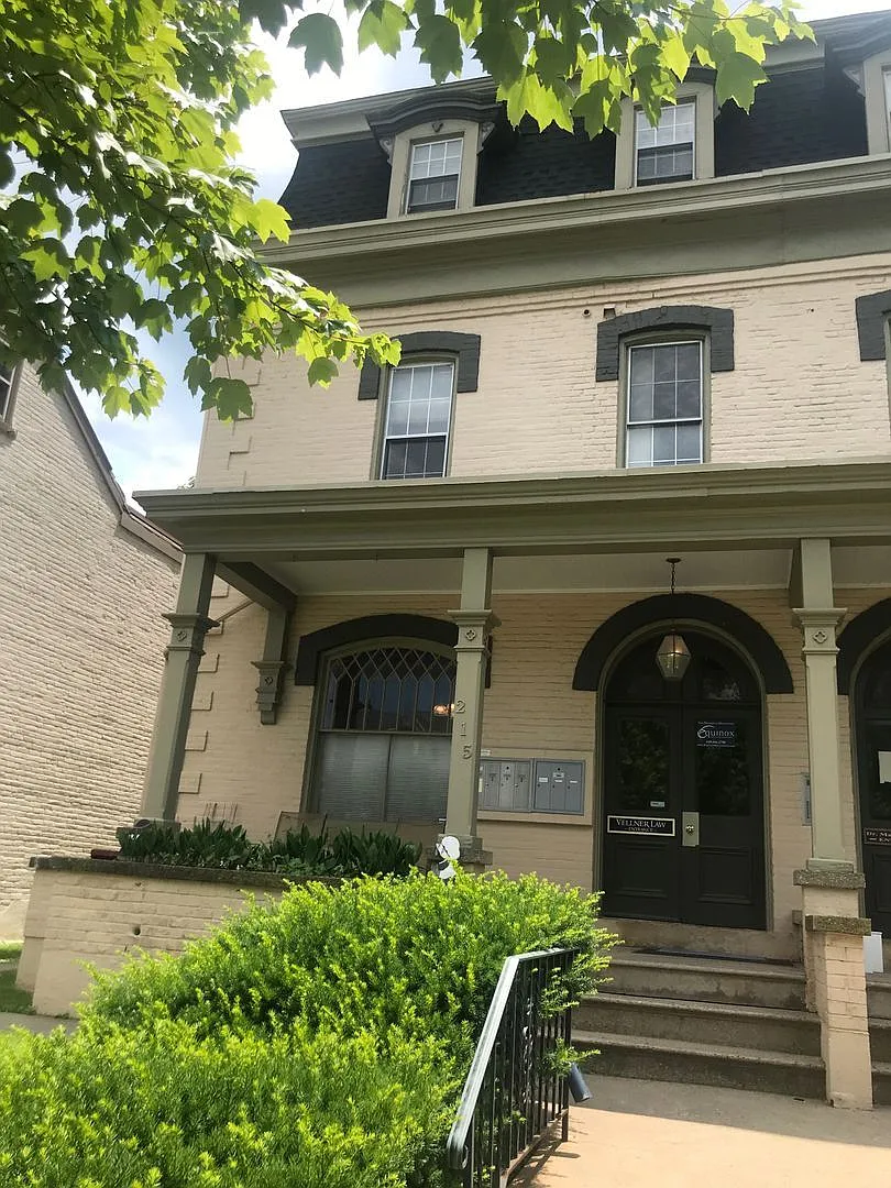 215-217 West Broad Street — Photo 1