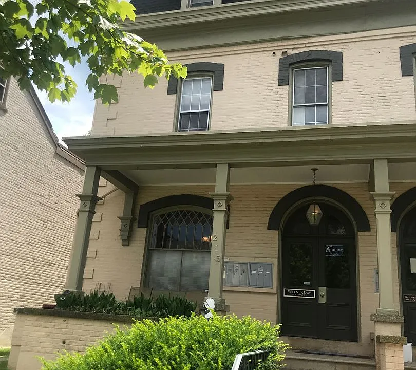 215-217 W Broad St