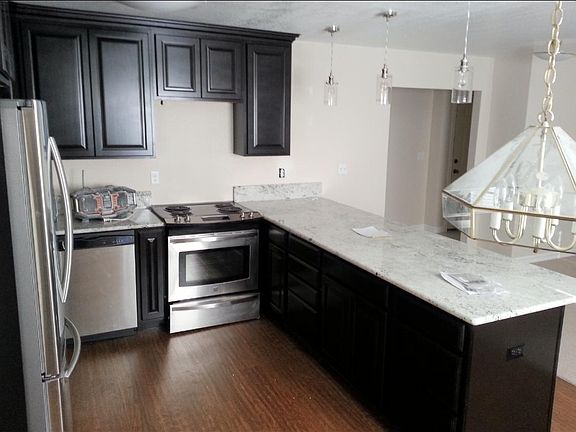 5th image of 259 NE Cedar Ave #259