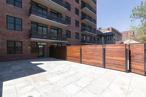 Rented by Nooklyn NYC LLC | media 7