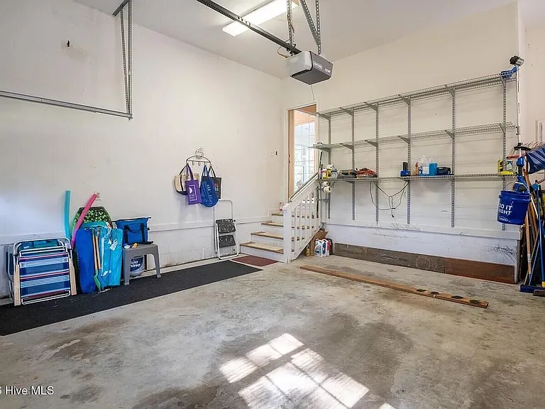 3326 Saint James Dr SE — Photo 17