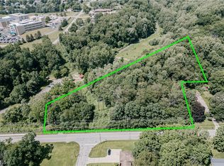 612 College St, Wadsworth, OH 44281