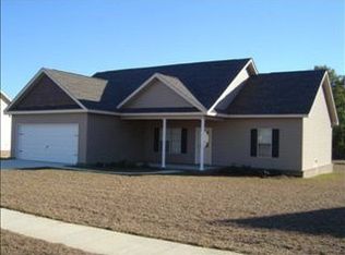 106 Willow Way, Headland, AL 36345